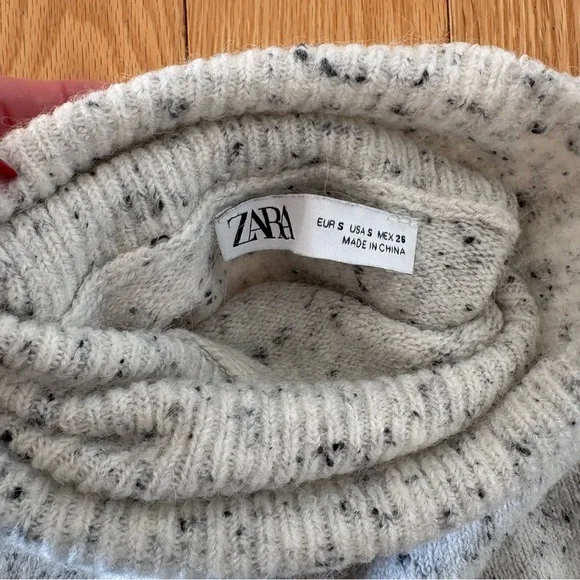 Speckled Gray Turtleneck Sweater oversized - Picture 4 of 4